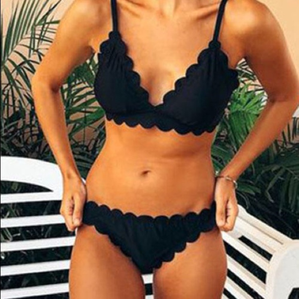 NEW Frigirl Black Scallop Bikini